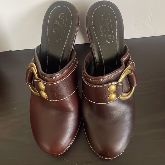 Authentic leather buckle Coach chocolate wedges. 4-1/2 inch heel. 1inch platform - Picture 2 of 7